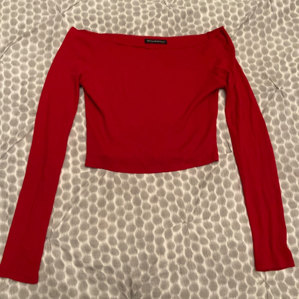 Brandy Melville red ribbed cropped shirt - Picture 3 of 3